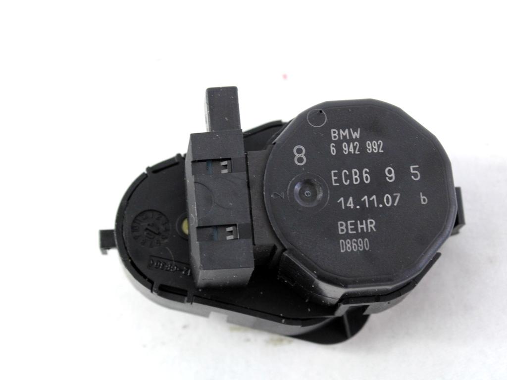 MOTORCEK OGREVANJA OEM N. 6942992 ORIGINAL REZERVNI DEL BMW SERIE 5 E60 E61 (2003 - 2010) DIESEL LETNIK 2008