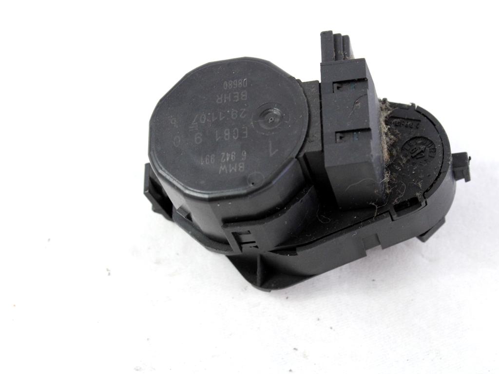 MOTORCEK OGREVANJA OEM N. 6942991 ORIGINAL REZERVNI DEL BMW SERIE 5 E60 E61 (2003 - 2010) DIESEL LETNIK 2008