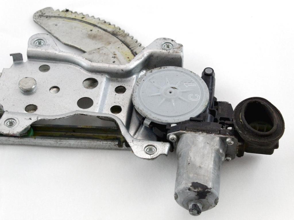 MEHANIZEM DVIGA SPREDNJIH STEKEL  OEM N. 19205 SISTEMA ALZACRISTALLO PORTA ANTERIORE ELETTR ORIGINAL REZERVNI DEL SUZUKI SWIFT MZ EZ MK3 (2004 - 2010) BENZINA LETNIK 2007