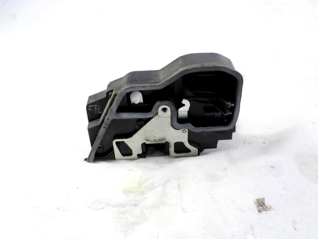 CENTRALNO ZAKLEPANJE PREDNIH LEVIH VRAT OEM N. 7202143 ORIGINAL REZERVNI DEL BMW SERIE 5 E60 E61 (2003 - 2010) DIESEL LETNIK 2008