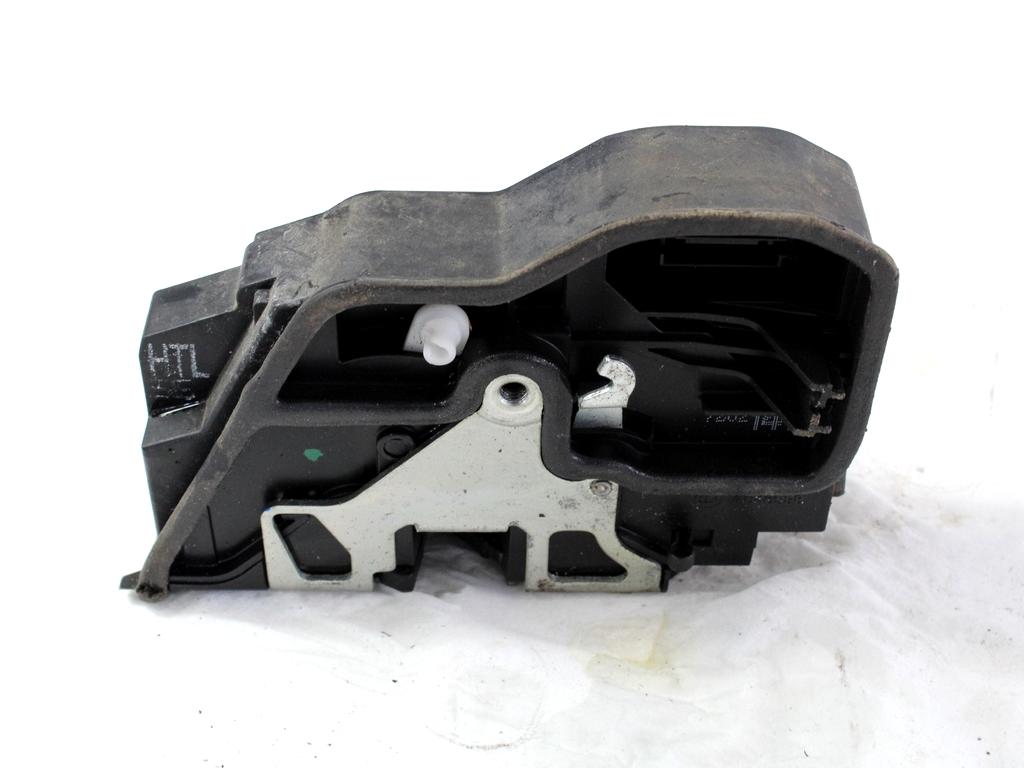 CENTRALNA KLJUCAVNICA ZADJIH LEVIH VRAT OEM N. 7202147 ORIGINAL REZERVNI DEL BMW SERIE 5 E60 E61 (2003 - 2010) DIESEL LETNIK 2008