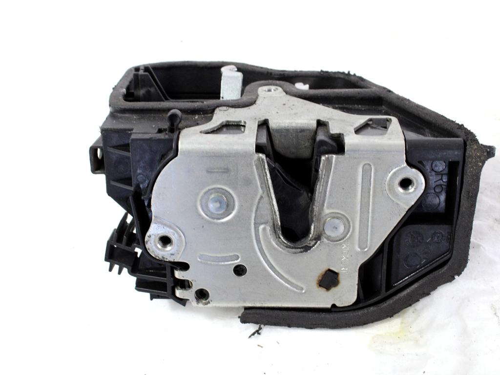 CENTRALNO ZAKLEPANJE ZADNJIH DESNIH VRAT OEM N. 7167076 ORIGINAL REZERVNI DEL BMW SERIE 5 E60 E61 (2003 - 2010) DIESEL LETNIK 2008