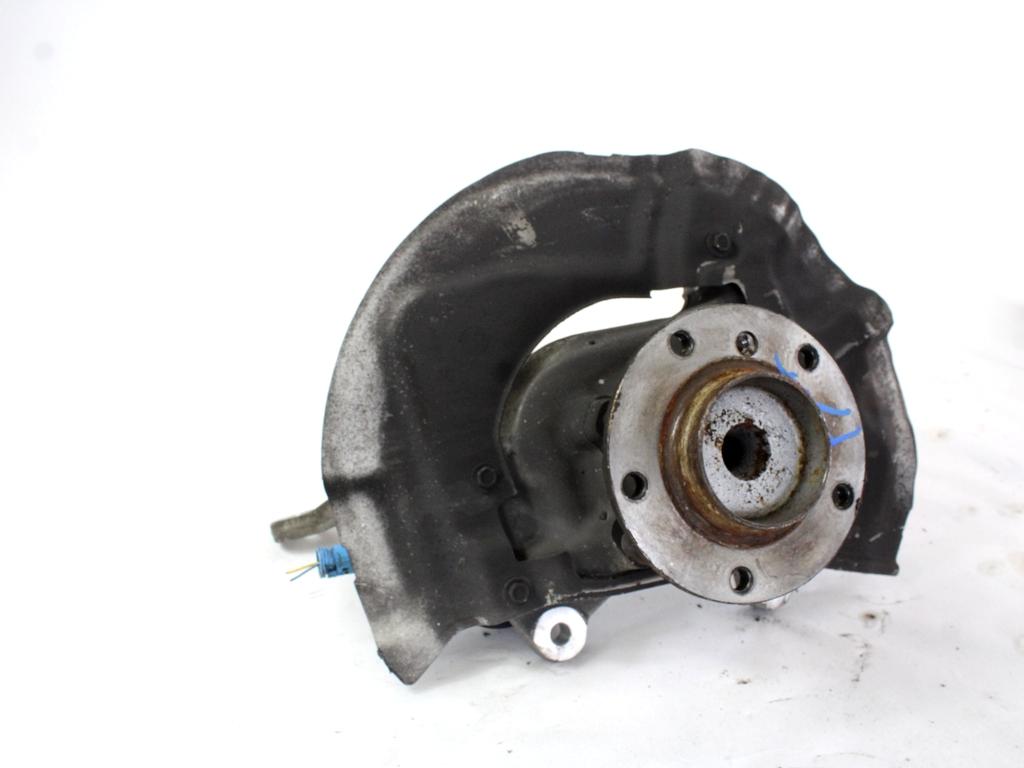 VRTLJIVI LEZAJ DESNO / PESTO KOLESA Z LEZAJEM SPREDAJ OEM N. 6760954 ORIGINAL REZERVNI DEL BMW SERIE 5 E60 E61 (2003 - 2010) DIESEL LETNIK 2008