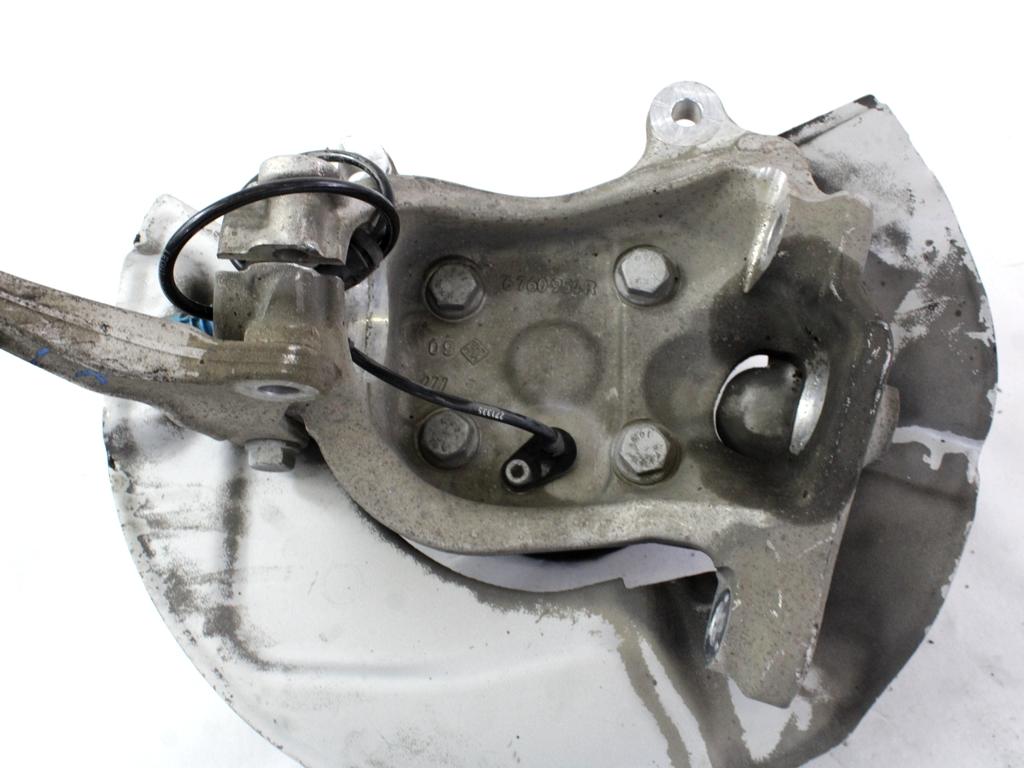 VRTLJIVI LEZAJ DESNO / PESTO KOLESA Z LEZAJEM SPREDAJ OEM N. 6760954 ORIGINAL REZERVNI DEL BMW SERIE 5 E60 E61 (2003 - 2010) DIESEL LETNIK 2008