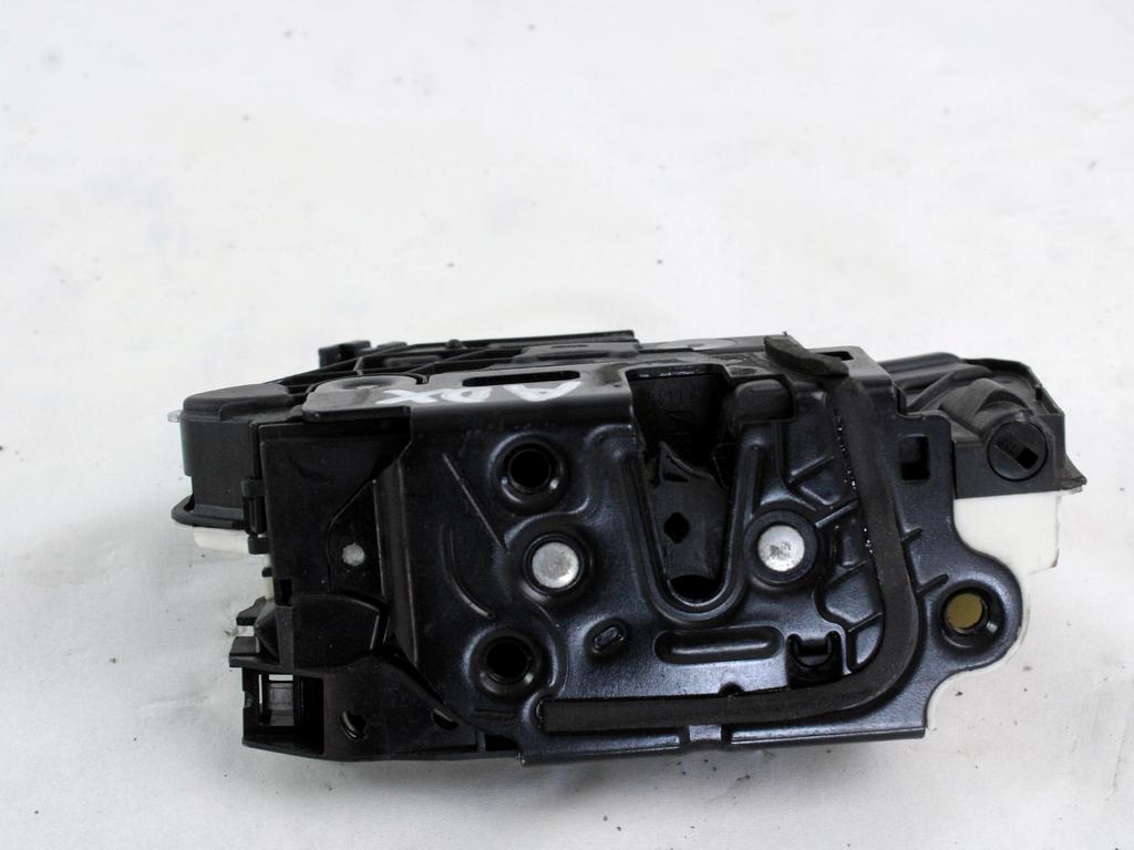 CENTRALNI ZAKLEP SPREDNJIH VRAT  OEM N. 5N1837016A ORIGINAL REZERVNI DEL VOLKSWAGEN SCIROCCO 137 138 MK3 (10/2008 - 06-2014)BENZINA LETNIK 2009