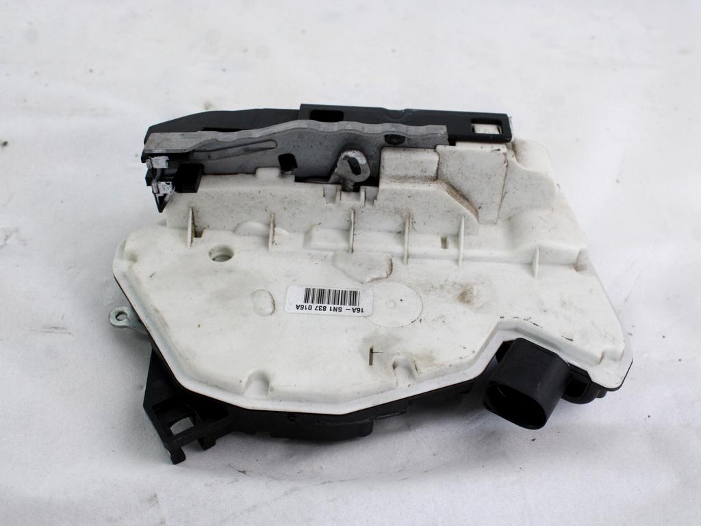 CENTRALNI ZAKLEP SPREDNJIH VRAT  OEM N. 5N1837016A ORIGINAL REZERVNI DEL VOLKSWAGEN SCIROCCO 137 138 MK3 (10/2008 - 06-2014)BENZINA LETNIK 2009