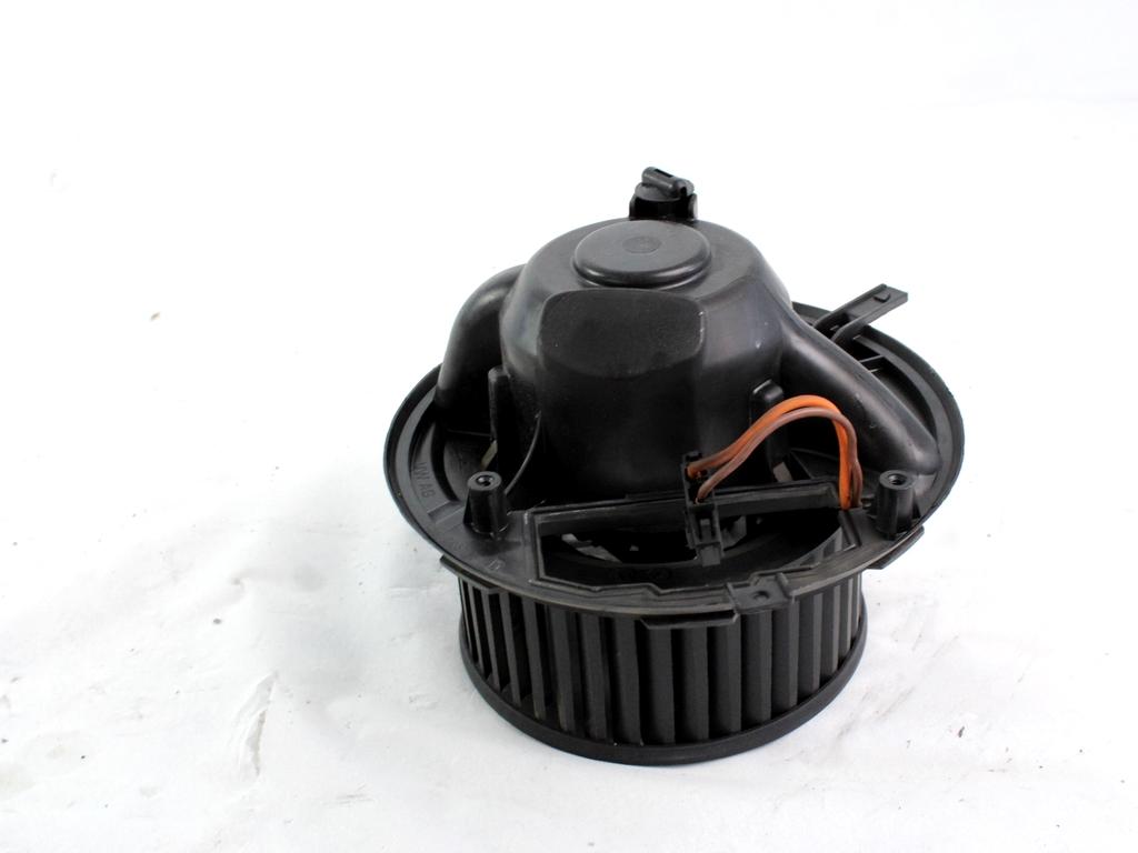 VENTILATOR  KABINE  OEM N. 3C1820015M ORIGINAL REZERVNI DEL VOLKSWAGEN SCIROCCO 137 138 MK3 (10/2008 - 06-2014)BENZINA LETNIK 2009