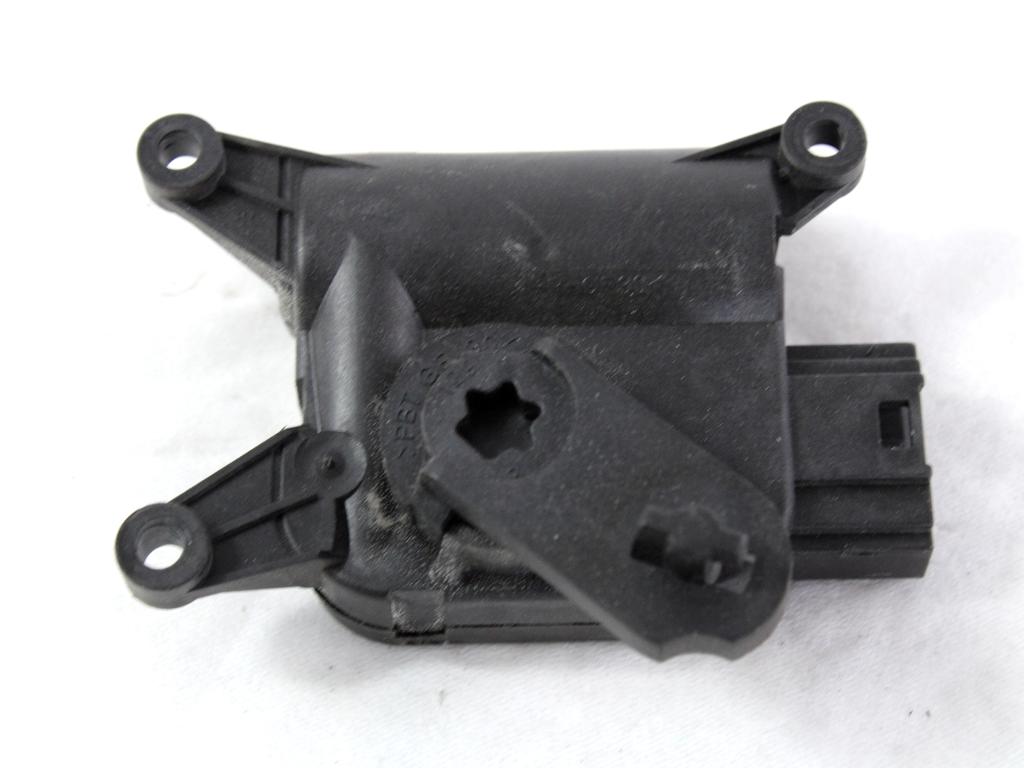 MOTORCEK OGREVANJA OEM N. 1K0907511B ORIGINAL REZERVNI DEL VOLKSWAGEN SCIROCCO 137 138 MK3 (10/2008 - 06-2014)BENZINA LETNIK 2009