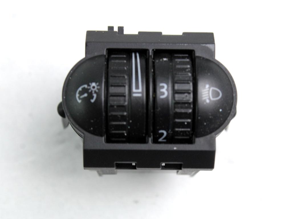 GLAVNO STIKALO LUCI OEM N. 1K8941333 ORIGINAL REZERVNI DEL VOLKSWAGEN SCIROCCO 137 138 MK3 (10/2008 - 06-2014)BENZINA LETNIK 2009