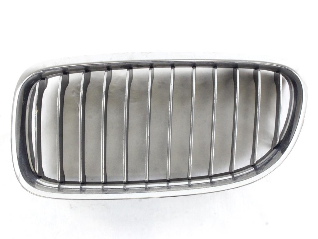 SPREDNJE OKRASNE MASKE OEM N. 51137201969 ORIGINAL REZERVNI DEL BMW SERIE 3 BER/SW/COUPE/CABRIO E90/E91/E92/E93 LCI R (2009 - 2012) DIESEL LETNIK 2009