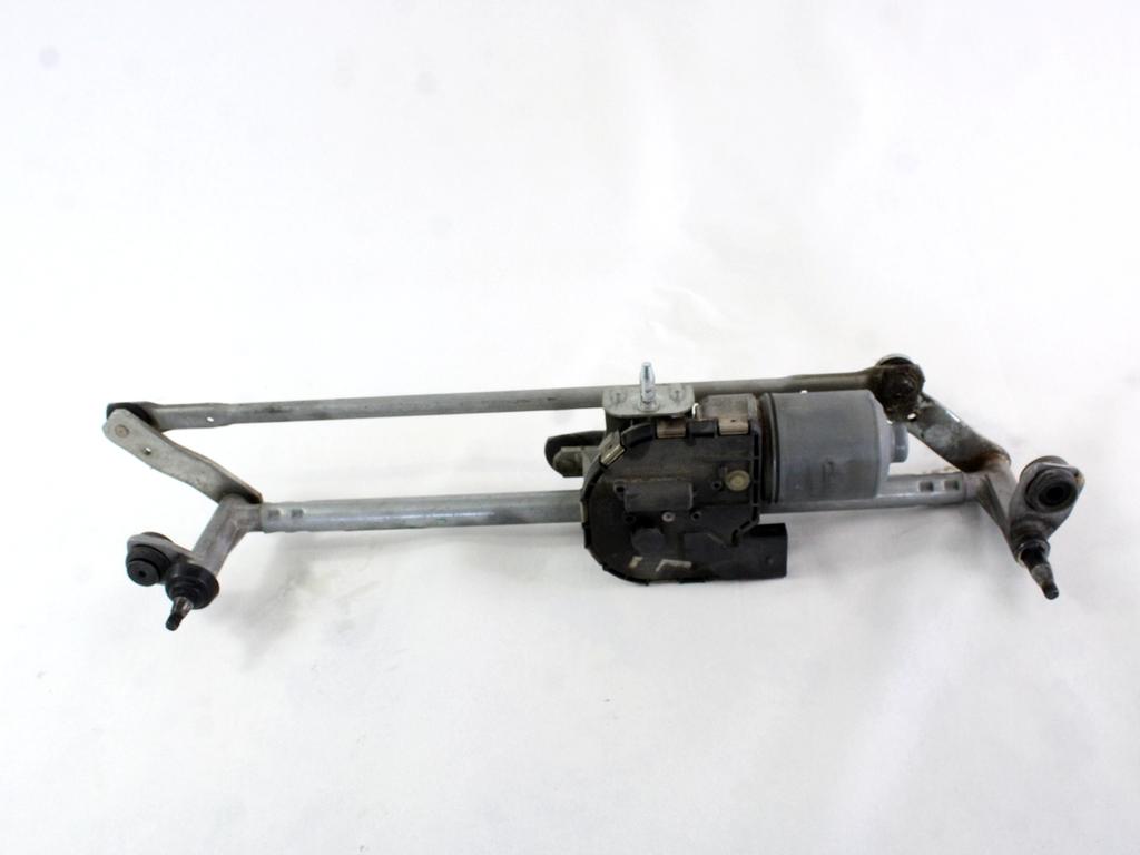 MOTORCEK PREDNJIH BRISALCEV OEM N. 1K8955119B ORIGINAL REZERVNI DEL VOLKSWAGEN SCIROCCO 137 138 MK3 (10/2008 - 06-2014)BENZINA LETNIK 2009