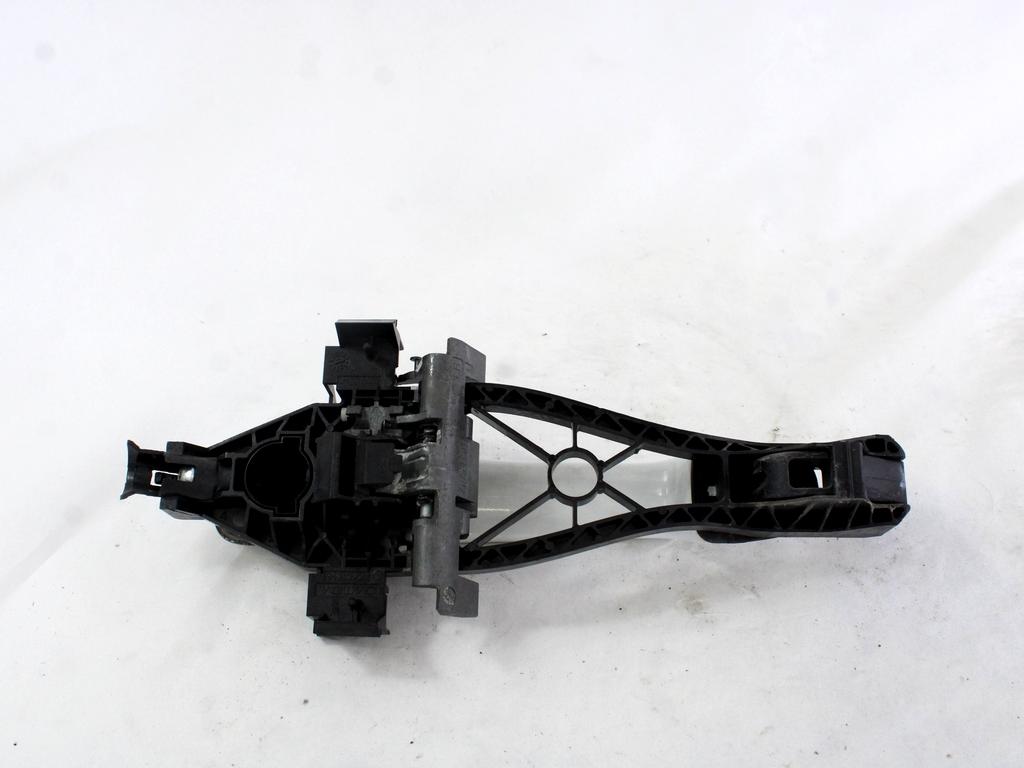 ZUNANJA KLJUKA ZADNJA LEVA VRATA OEM N. 39879658 ORIGINAL REZERVNI DEL VOLVO XC60 156 (2008 - 2013)DIESEL LETNIK 2012