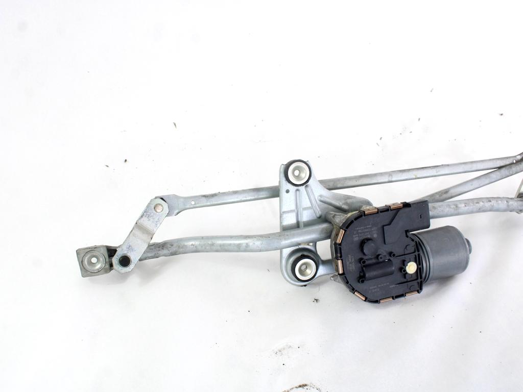 MOTORCEK PREDNJIH BRISALCEV OEM N. 31333454 ORIGINAL REZERVNI DEL VOLVO XC60 156 (2008 - 2013)DIESEL LETNIK 2012