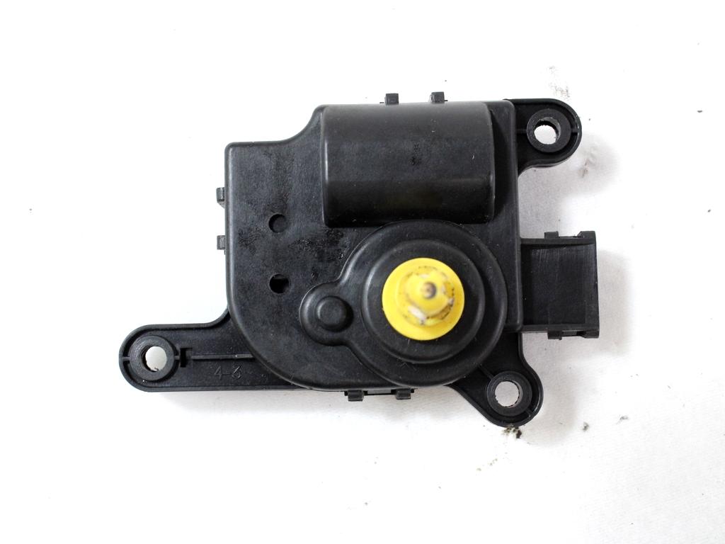 MOTORCEK OGREVANJA OEM N. D332-AG7AA ORIGINAL REZERVNI DEL HYUNDAI I30 FD MK1 (2007 - 2011)DIESEL LETNIK 2011