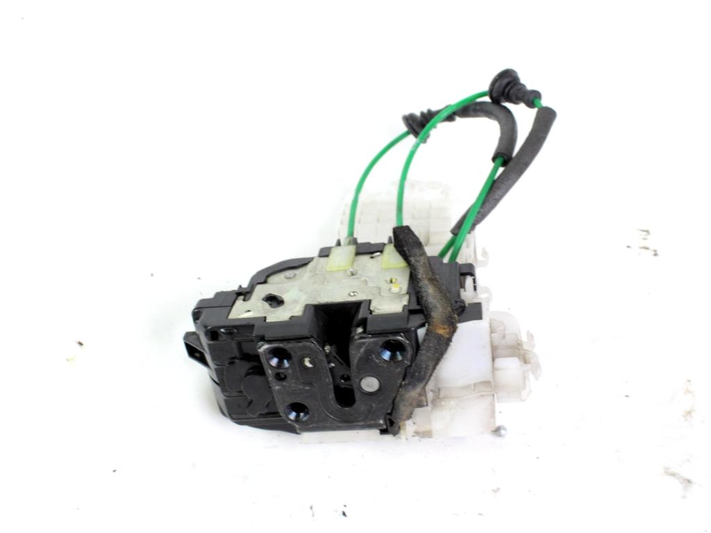 CENTRALNI ZAKLEP SPREDNJIH VRAT  OEM N. 813202L020 ORIGINAL REZERVNI DEL HYUNDAI I30 FD MK1 (2007 - 2011)DIESEL LETNIK 2011