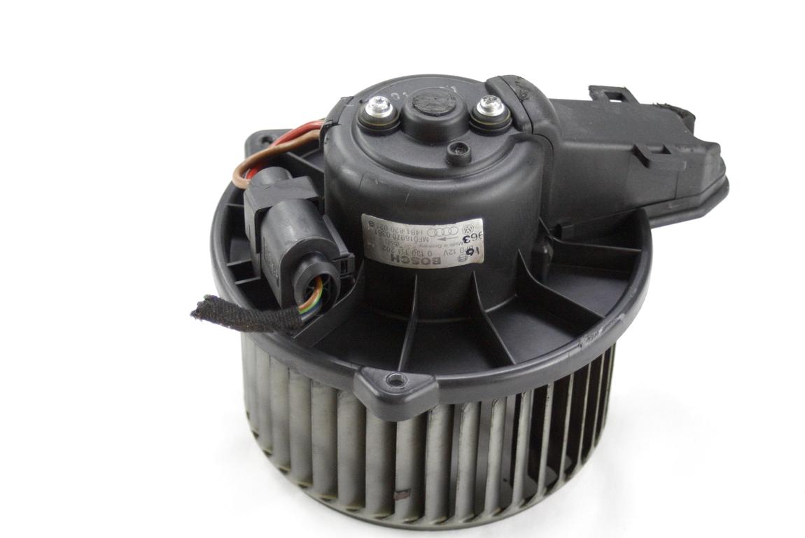 VENTILATOR  KABINE  OEM N. 4B1820021B ORIGINAL REZERVNI DEL AUDI A6 C5 4B 4B5 4B2 BER/SW (1997 - 2001) DIESEL LETNIK 1999