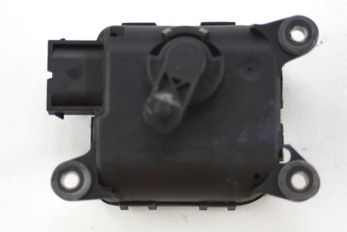 MOTORCEK OGREVANJA OEM N. 4B1820511 ORIGINAL REZERVNI DEL AUDI A6 C5 4B 4B5 4B2 BER/SW (1997 - 2001) DIESEL LETNIK 1999