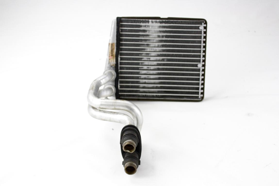 GRELEC RADIATORJA OEM N. 1K0819031 ORIGINAL REZERVNI DEL AUDI A3 MK2 8P 8PA 8P1 (2003 - 2008)DIESEL LETNIK 2003