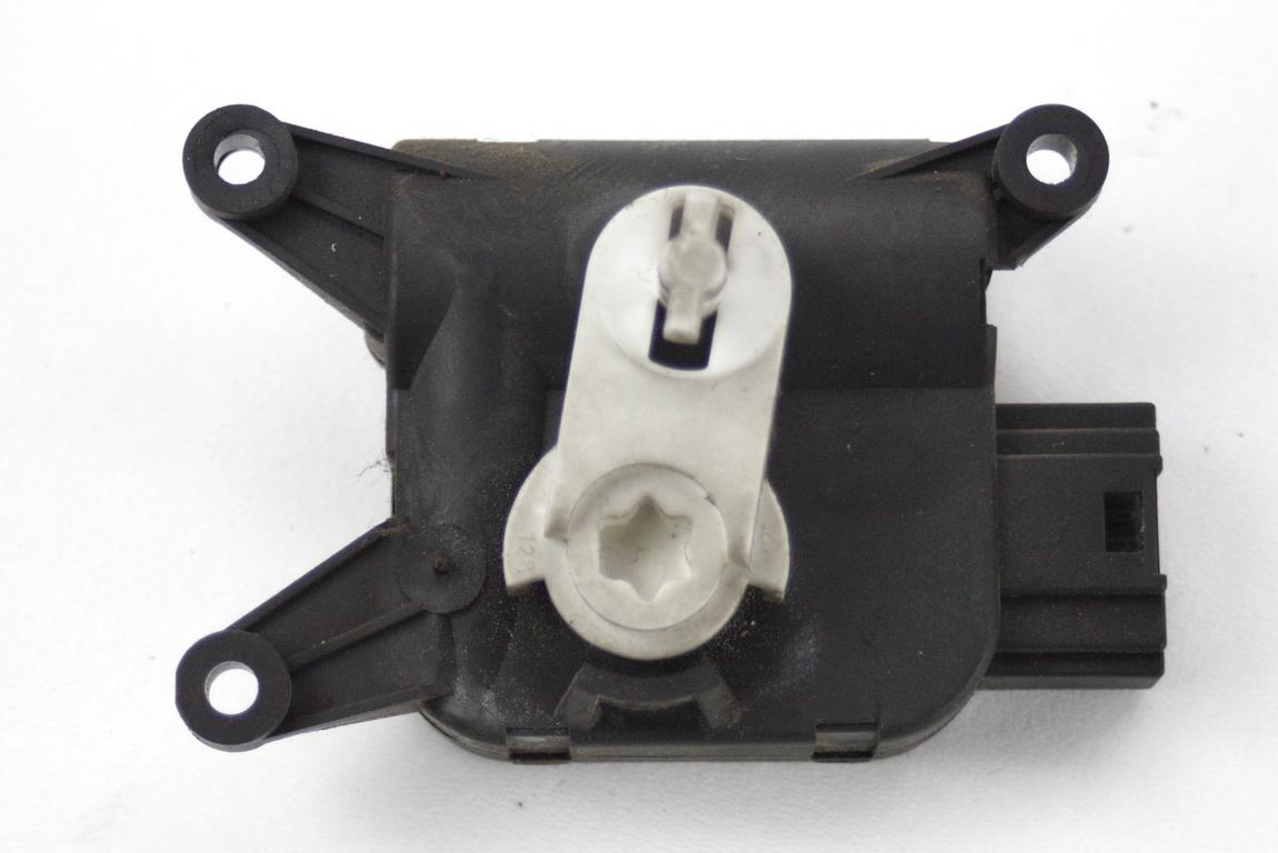 MOTORCEK OGREVANJA OEM N. 1K1907511C ORIGINAL REZERVNI DEL AUDI A3 MK2 8P 8PA 8P1 (2003 - 2008)DIESEL LETNIK 2003