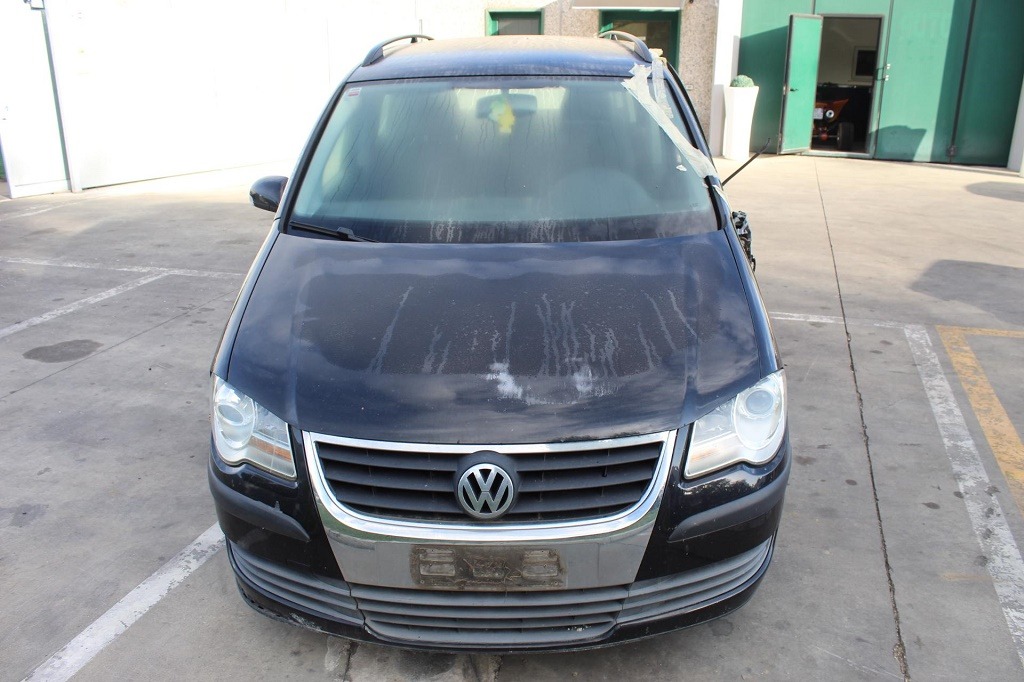 VOLKSWAGEN TOURAN 1.9 D 77KW 6M 5P (2007) RICAMBI IN MAGAZZINO