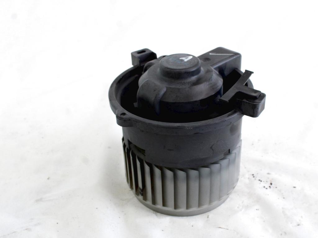 VENTILATOR  KABINE  OEM N. 7801A097 ORIGINAL REZERVNI DEL MITSUBISHI COLT Z30 Z3_A Z2_A MK6 (2004 - 2009) BENZINA LETNIK 2006