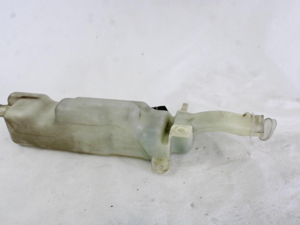 HLADILNA VODA ZA RADIJATORJE OEM N. MN130400 ORIGINAL REZERVNI DEL MITSUBISHI COLT Z30 Z3_A Z2_A MK6 (2004 - 2009) BENZINA LETNIK 2006