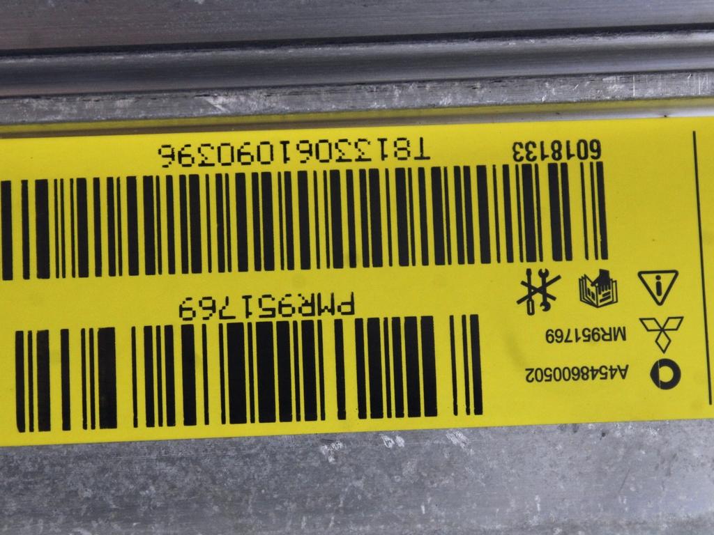 KIT AIRBAG KOMPLET OEM N. 18036 KIT AIRBAG COMPLETO ORIGINAL REZERVNI DEL MITSUBISHI COLT Z30 Z3_A Z2_A MK6 (2004 - 2009) BENZINA LETNIK 2006