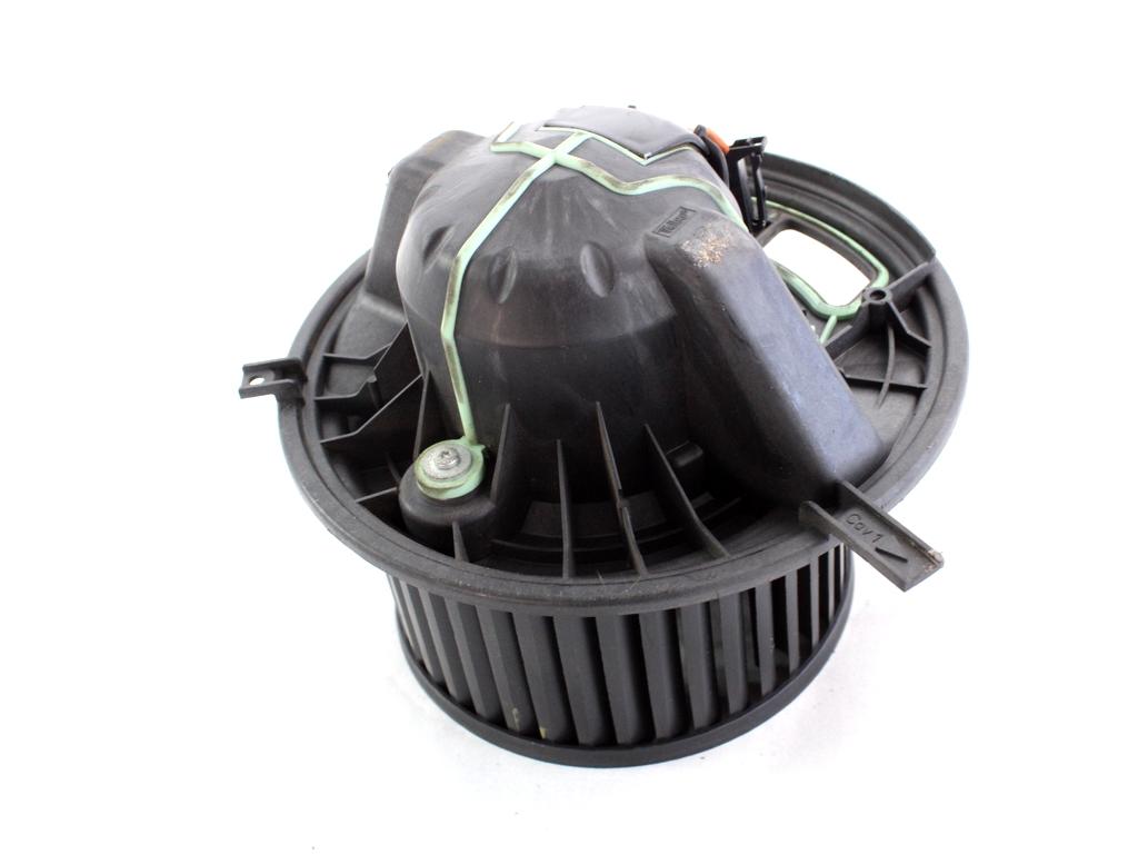 VENTILATOR  KABINE  OEM N. 64116933663 ORIGINAL REZERVNI DEL BMW SERIE 1 BER/COUPE/CABRIO E81/E82/E87/E88 (2003 - 2007) BENZINA LETNIK 2004