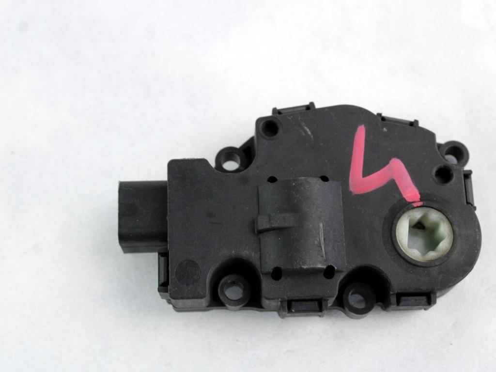 MOTORCEK OGREVANJA OEM N. 985420N ORIGINAL REZERVNI DEL BMW SERIE 1 BER/COUPE/CABRIO E81/E82/E87/E88 (2003 - 2007) BENZINA LETNIK 2004