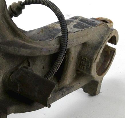 VRTLJIVI LEZAJ DESNO / PESTO KOLESA Z LEZAJEM SPREDAJ OEM N. 1607557580 ORIGINAL REZERVNI DEL CITROEN C3 / PLURIEL MK1R (09/2005 - 11/2010) BENZINA LETNIK 2008