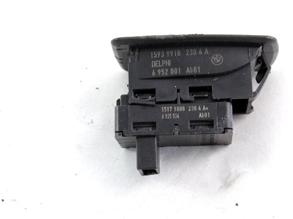 ZADNJE STIKALO OEM N. 6935534 ORIGINAL REZERVNI DEL BMW SERIE 1 BER/COUPE/CABRIO E81/E82/E87/E88 (2003 - 2007) BENZINA LETNIK 2004