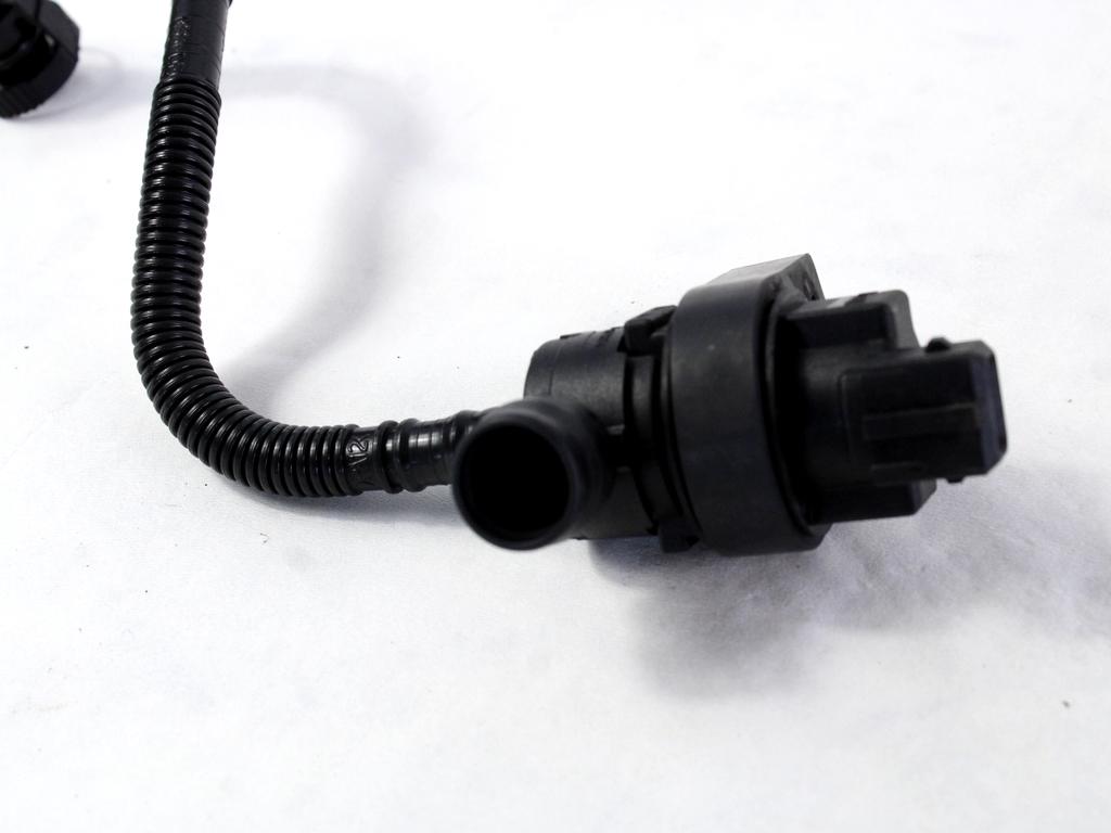 ELEKTROVENTIL  OEM N. 7512582 ORIGINAL REZERVNI DEL BMW SERIE 1 BER/COUPE/CABRIO E81/E82/E87/E88 (2003 - 2007) BENZINA LETNIK 2004