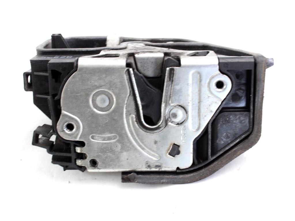 CENTRALNI ZAKLEP SPREDNJIH VRAT  OEM N. 7154628 ORIGINAL REZERVNI DEL BMW SERIE 1 BER/COUPE/CABRIO E81/E82/E87/E88 (2003 - 2007) BENZINA LETNIK 2004