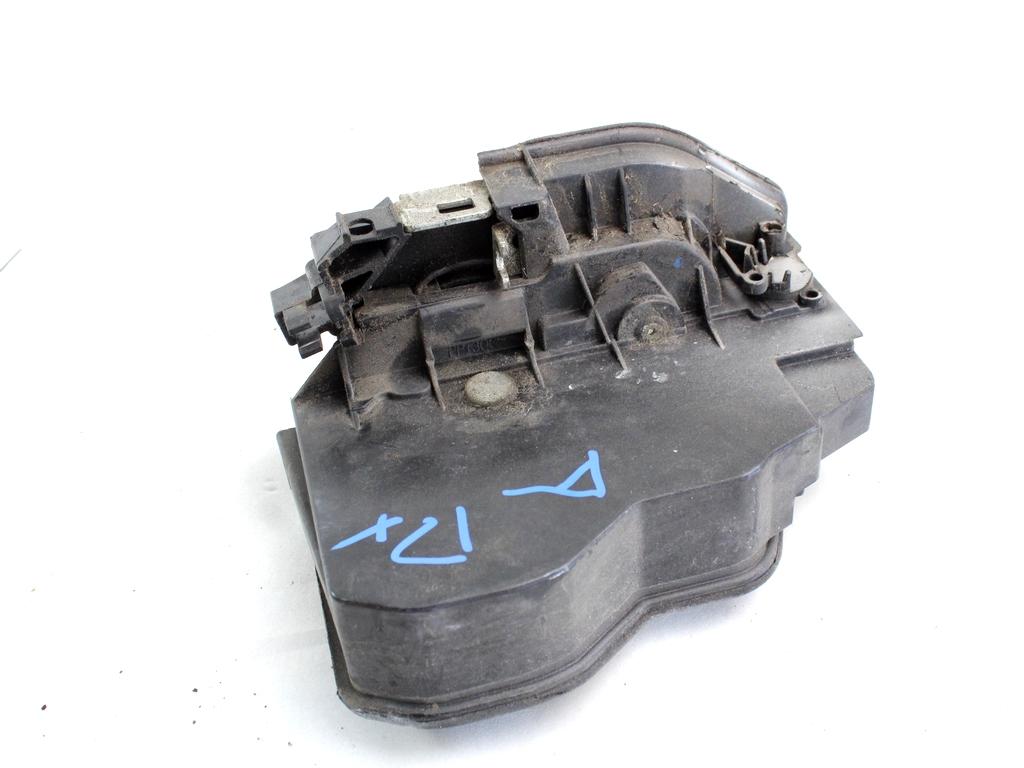 CENTRALNI ZAKLEP SPREDNJIH VRAT  OEM N. 7154628 ORIGINAL REZERVNI DEL BMW SERIE 1 BER/COUPE/CABRIO E81/E82/E87/E88 (2003 - 2007) BENZINA LETNIK 2004