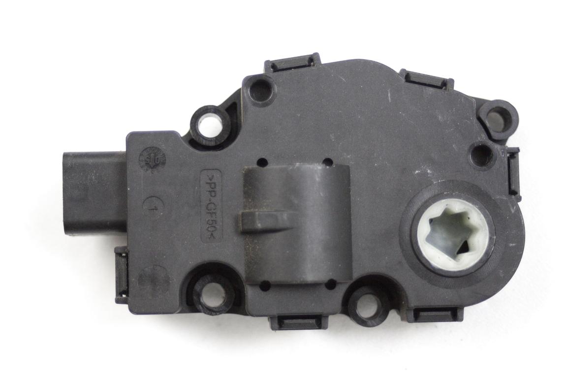 MOTORCEK OGREVANJA OEM N. 985458D ORIGINAL REZERVNI DEL MERCEDES CLASSE R W251 V251 R (2010 - 2013)DIESEL LETNIK 2011