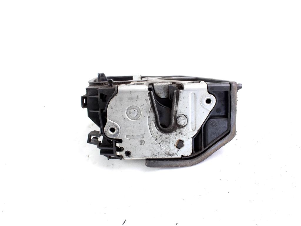 CENTRALNO ZAKLEPANJE ZADNJIH DESNIH VRAT OEM N. 7154630 ORIGINAL REZERVNI DEL BMW SERIE 1 BER/COUPE/CABRIO E81/E82/E87/E88 (2003 - 2007) BENZINA LETNIK 2004