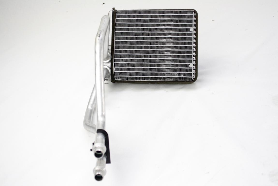 GRELEC RADIATORJA OEM N. A1698300661 ORIGINAL REZERVNI DEL MERCEDES CLASSE A W169 5P C169 3P (2004 - 04/2008) BENZINA LETNIK 2005