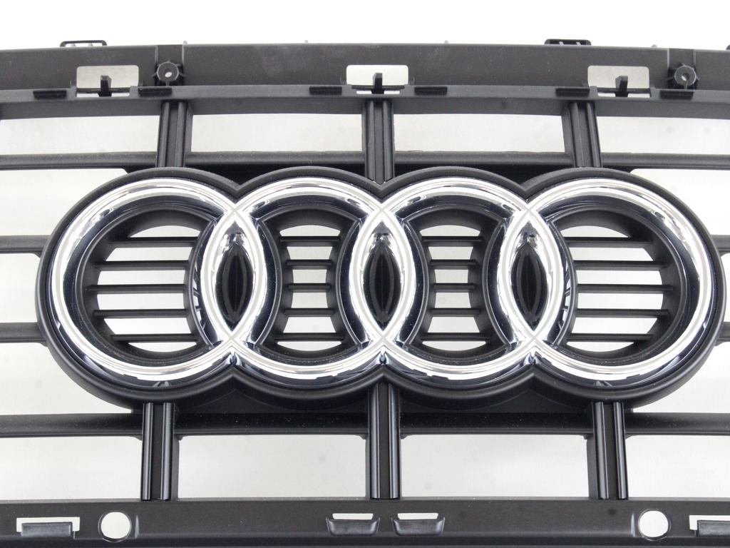 SPREDNJE OKRASNE MASKE OEM N. 4F0853651AJ ORIGINAL REZERVNI DEL AUDI A6 C6 4F2 4FH 4F5 BER/SW/ALLROAD (07/2004 - 10/2008) BENZINA LETNIK 2009