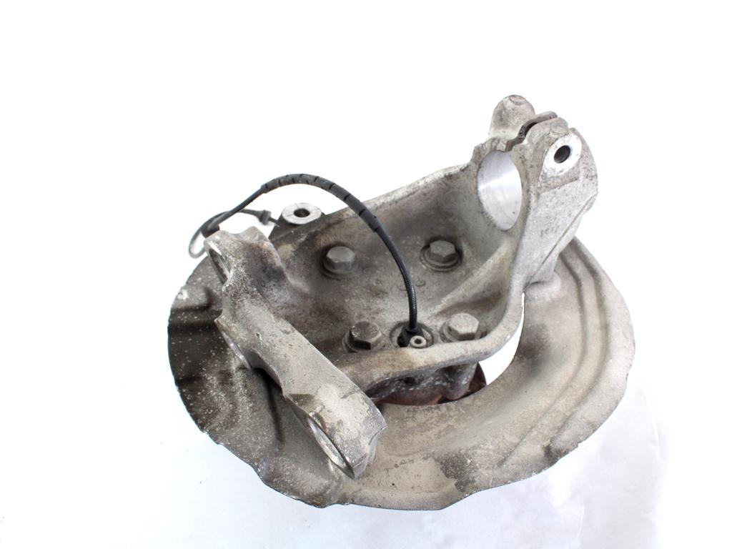 LEVI VRTLJIVI LEZAJ / PESTO KOLESA Z LEZAJEM SPREDAJ OEM N. 31216764443 ORIGINAL REZERVNI DEL BMW SERIE 1 BER/COUPE/CABRIO E81/E82/E87/E88 (2003 - 2007) BENZINA LETNIK 2004