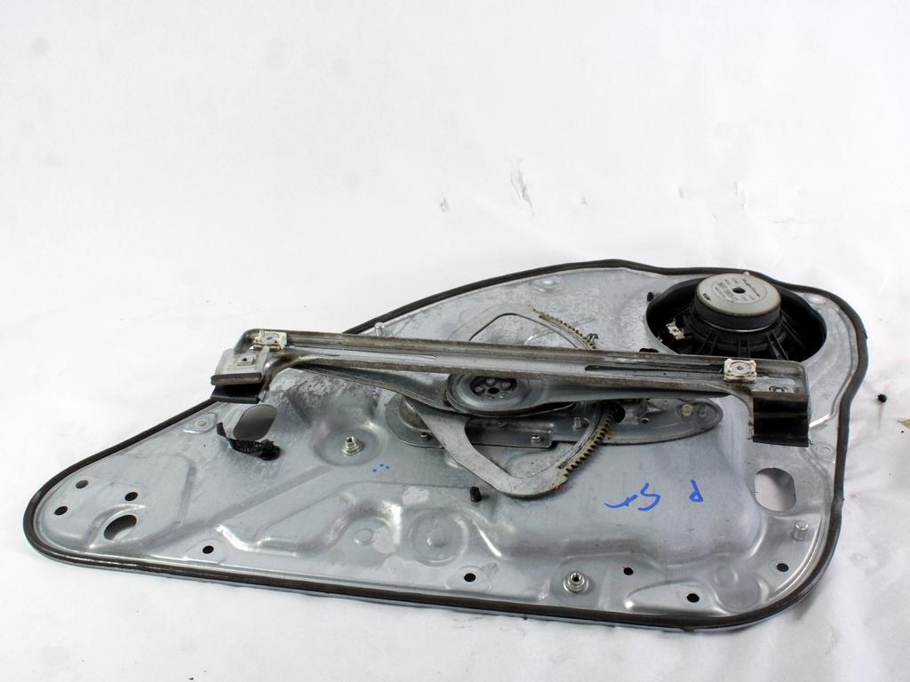 MEHANIZEM DVIGA ZADNJIH STEKEL  OEM N. 33344 SISTEMA ALZACRISTALLO PORTA POSTERIORE ELETT ORIGINAL REZERVNI DEL FORD FOCUS DA HCP DP MK2 R BER/SW (2008 - 2011) BENZINA/GPL LETNIK 2009