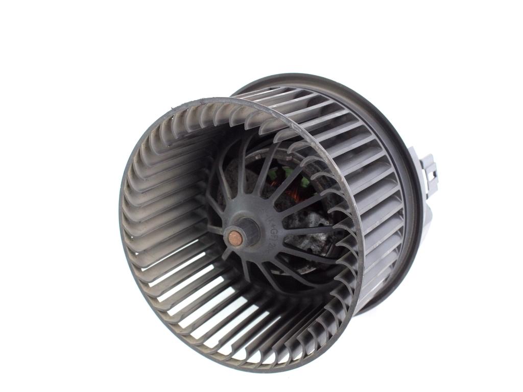 VENTILATOR  KABINE  OEM N. 3M5H-18456-AD ORIGINAL REZERVNI DEL FORD FOCUS DA HCP DP MK2 R BER/SW (2008 - 2011) BENZINA/GPL LETNIK 2009