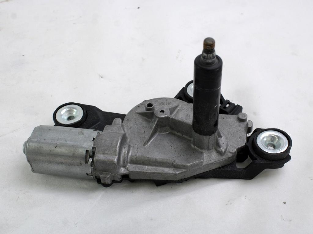 MOTORCEK ZADNJEGA BRISALCA OEM N. 3M51-R17K441-AF ORIGINAL REZERVNI DEL FORD FOCUS DA HCP DP MK2 R BER/SW (2008 - 2011) BENZINA/GPL LETNIK 2009