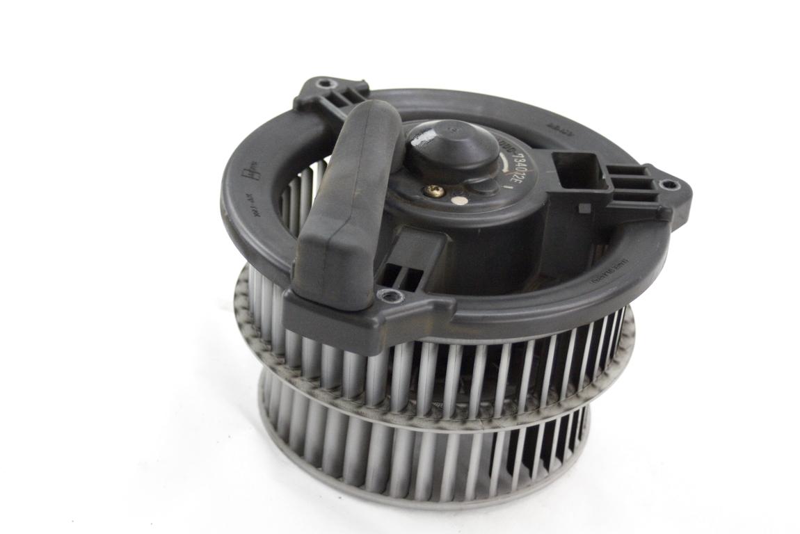 VENTILATOR  KABINE  OEM N. 194000-734012E ORIGINAL REZERVNI DEL TOYOTA AVENSIS VERSO M2 (2001 - 2004) DIESEL LETNIK 2004