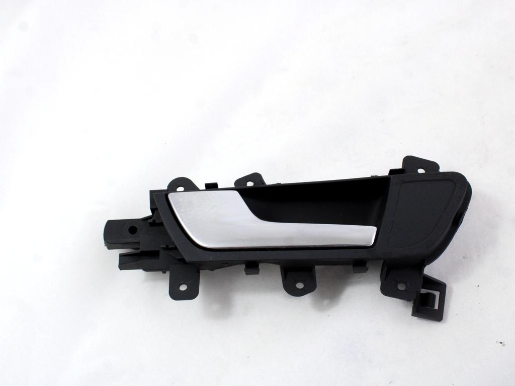 NOTRANJA KLJUKA  OEM N. 8K0839019D ORIGINAL REZERVNI DEL AUDI A5 8T R COUPE/5P  (08/2011 - 06/2016) DIESEL LETNIK 2012