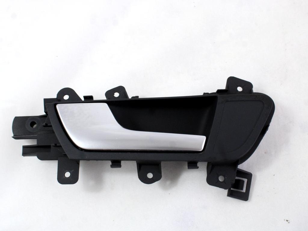 NOTRANJA KLJUKA  OEM N. 8K0839019D ORIGINAL REZERVNI DEL AUDI A5 8T R COUPE/5P  (08/2011 - 06/2016) DIESEL LETNIK 2012