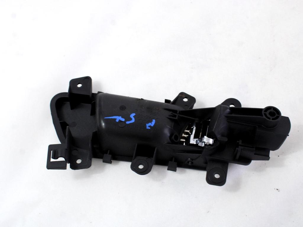 NOTRANJA KLJUKA  OEM N. 8K0839019D ORIGINAL REZERVNI DEL AUDI A5 8T R COUPE/5P  (08/2011 - 06/2016) DIESEL LETNIK 2012