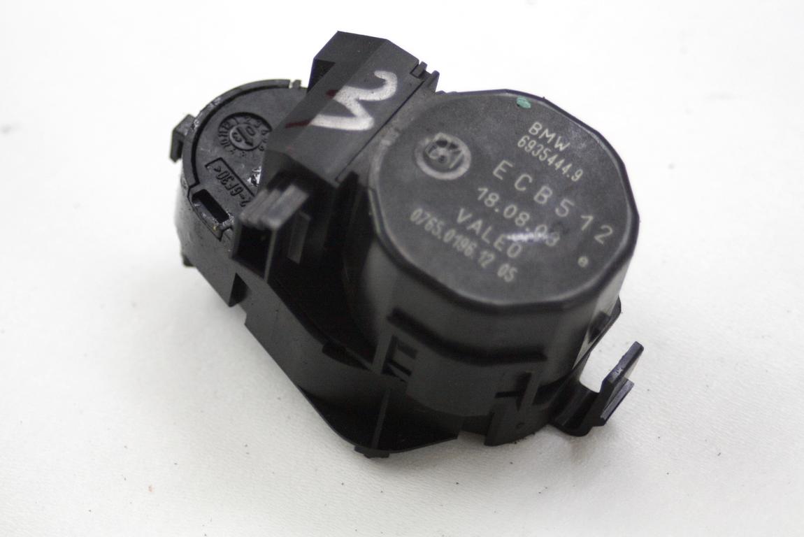 MOTORCEK OGREVANJA OEM N. 6935444 ORIGINAL REZERVNI DEL BMW X5 E53 LCI R (2003 - 2007) DIESEL LETNIK 2003