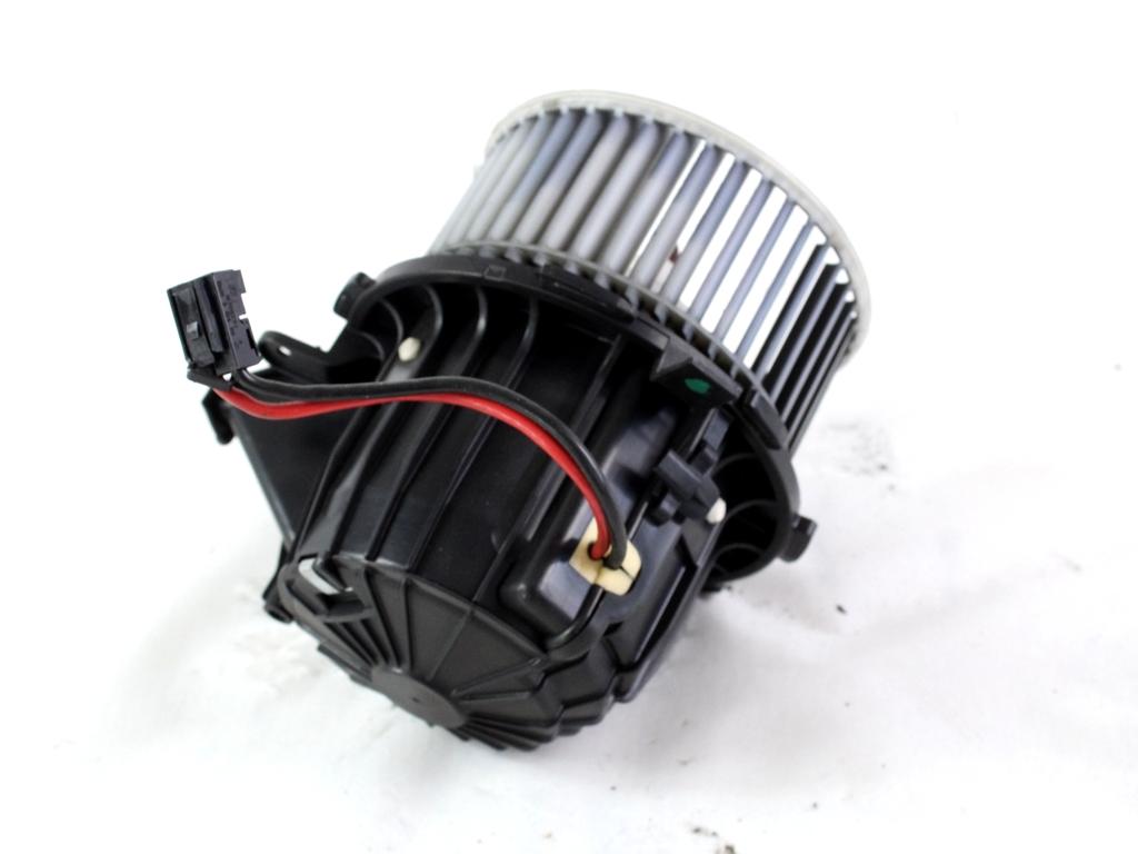 VENTILATOR  KABINE  OEM N. 8T1820021 ORIGINAL REZERVNI DEL AUDI A5 8T R COUPE/5P  (08/2011 - 06/2016) DIESEL LETNIK 2012