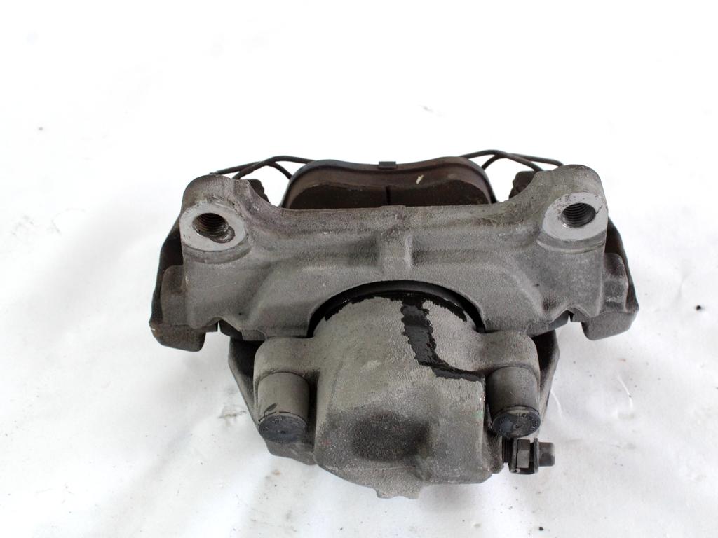 SPREDNJE DESNE ZAVORNE CELJUSTI  OEM N. 8K0615124C ORIGINAL REZERVNI DEL AUDI A5 8T R COUPE/5P  (08/2011 - 06/2016) DIESEL LETNIK 2012