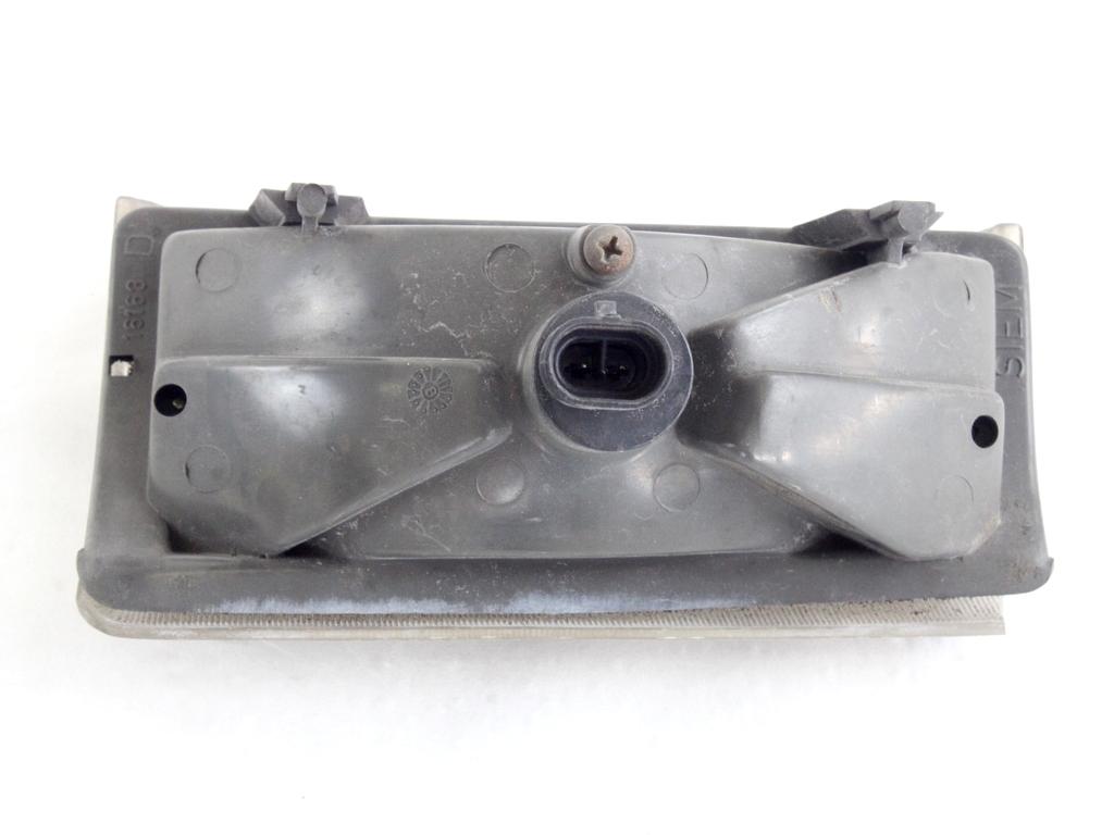 SPREDNJI INDIKATOR OEM N. 98433912 ORIGINAL REZERVNI DEL IVECO DAILY MK2 (1989 - 1999) DIESEL LETNIK 1997